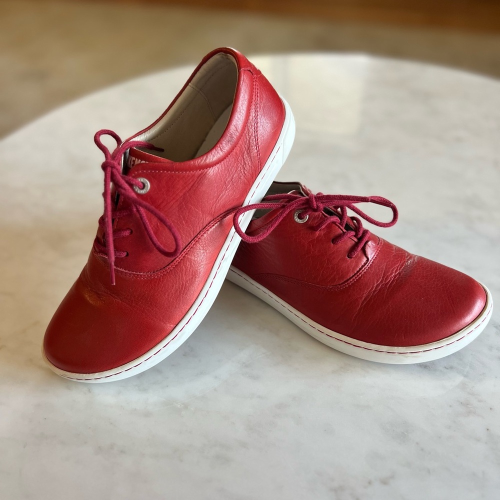 EUC Birkenstock leather sneakers - size 38